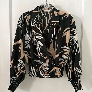 Illa Illa Green Floral Wrap Cropped Blouse, Size S